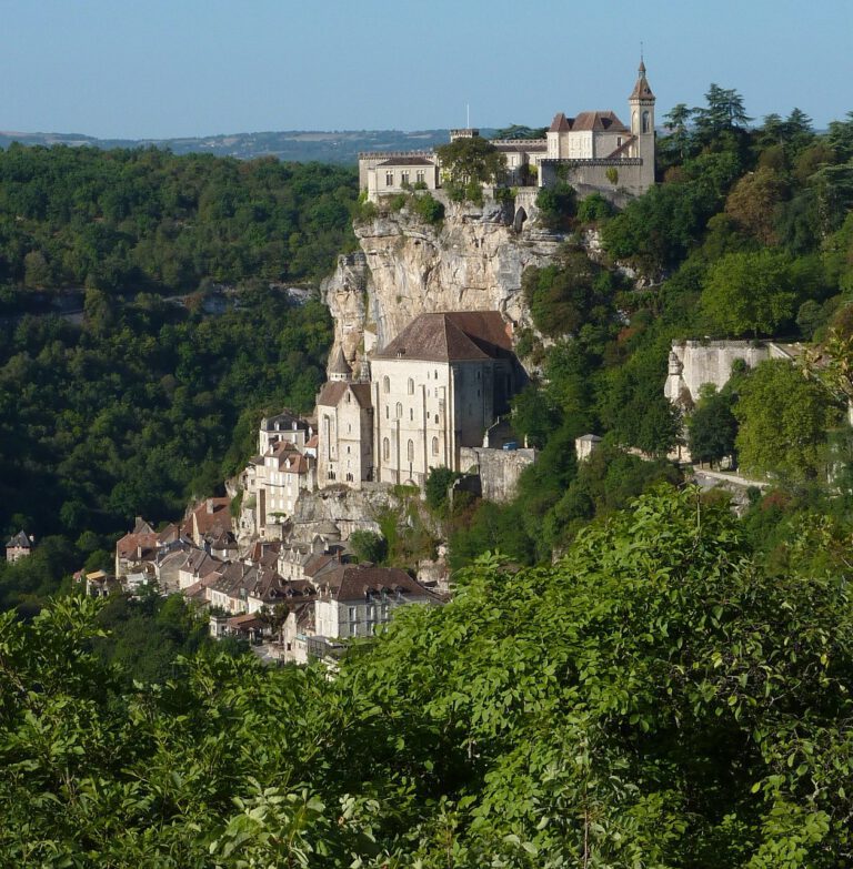 chateau-174288_1280